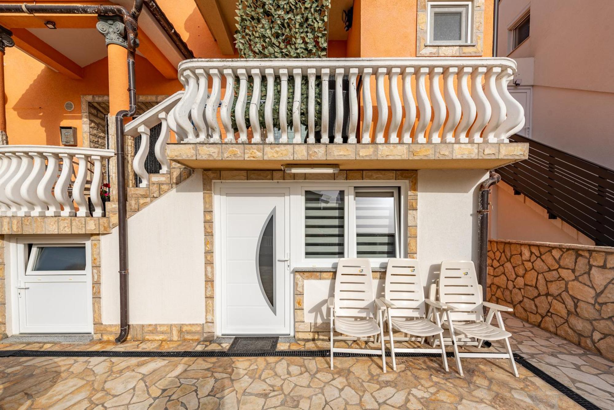 Nena Apartmani วีร์ ภายนอก รูปภาพ