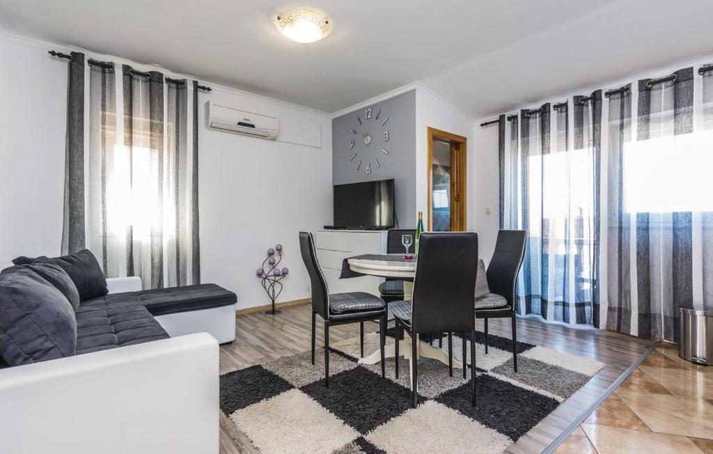 Nena Apartmani วีร์ ภายนอก รูปภาพ