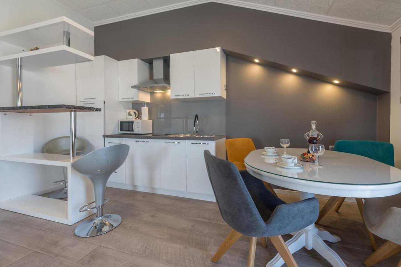 Nena Apartmani วีร์ ภายนอก รูปภาพ
