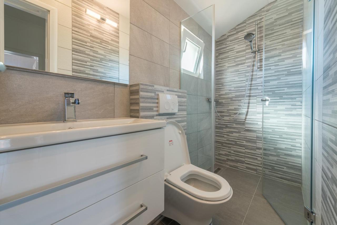 Nena Apartmani วีร์ ภายนอก รูปภาพ