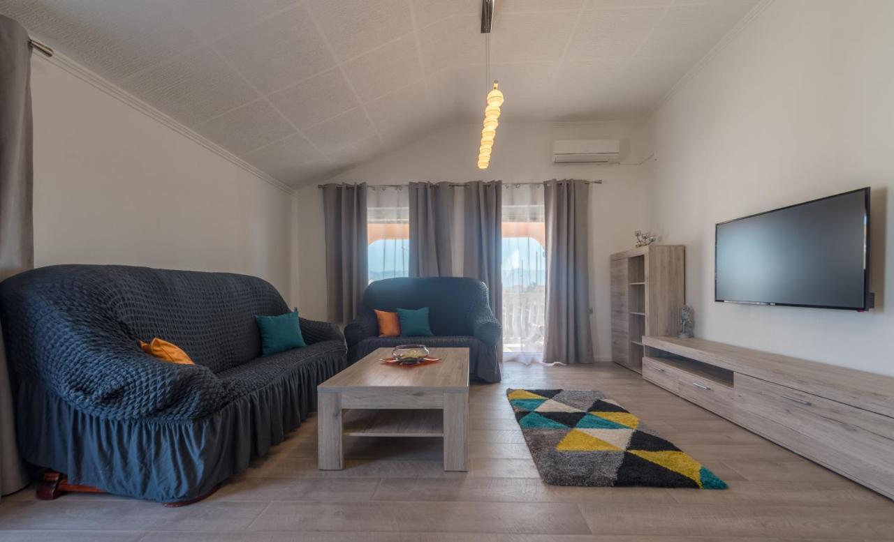 Nena Apartmani วีร์ ภายนอก รูปภาพ